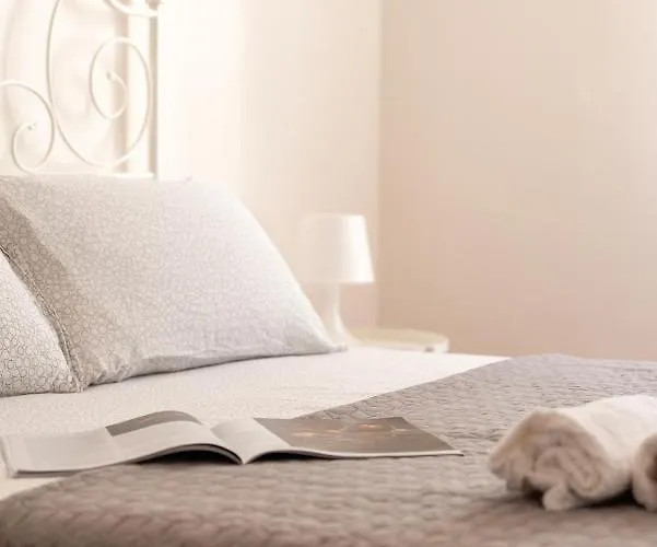 Three 3* 阿尔盖罗